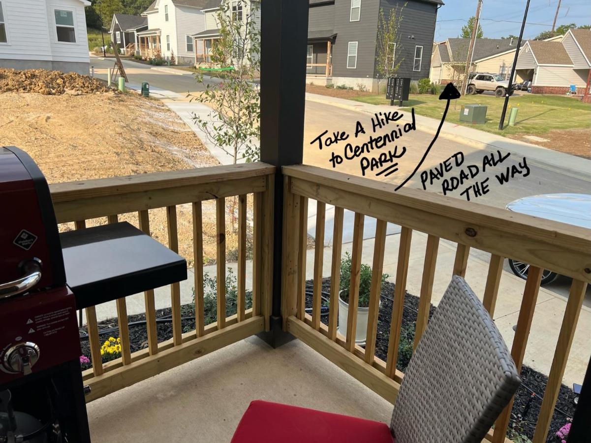 New Centennial Park Luxury Smart Home W Courtyard 费耶特维尔 外观 照片