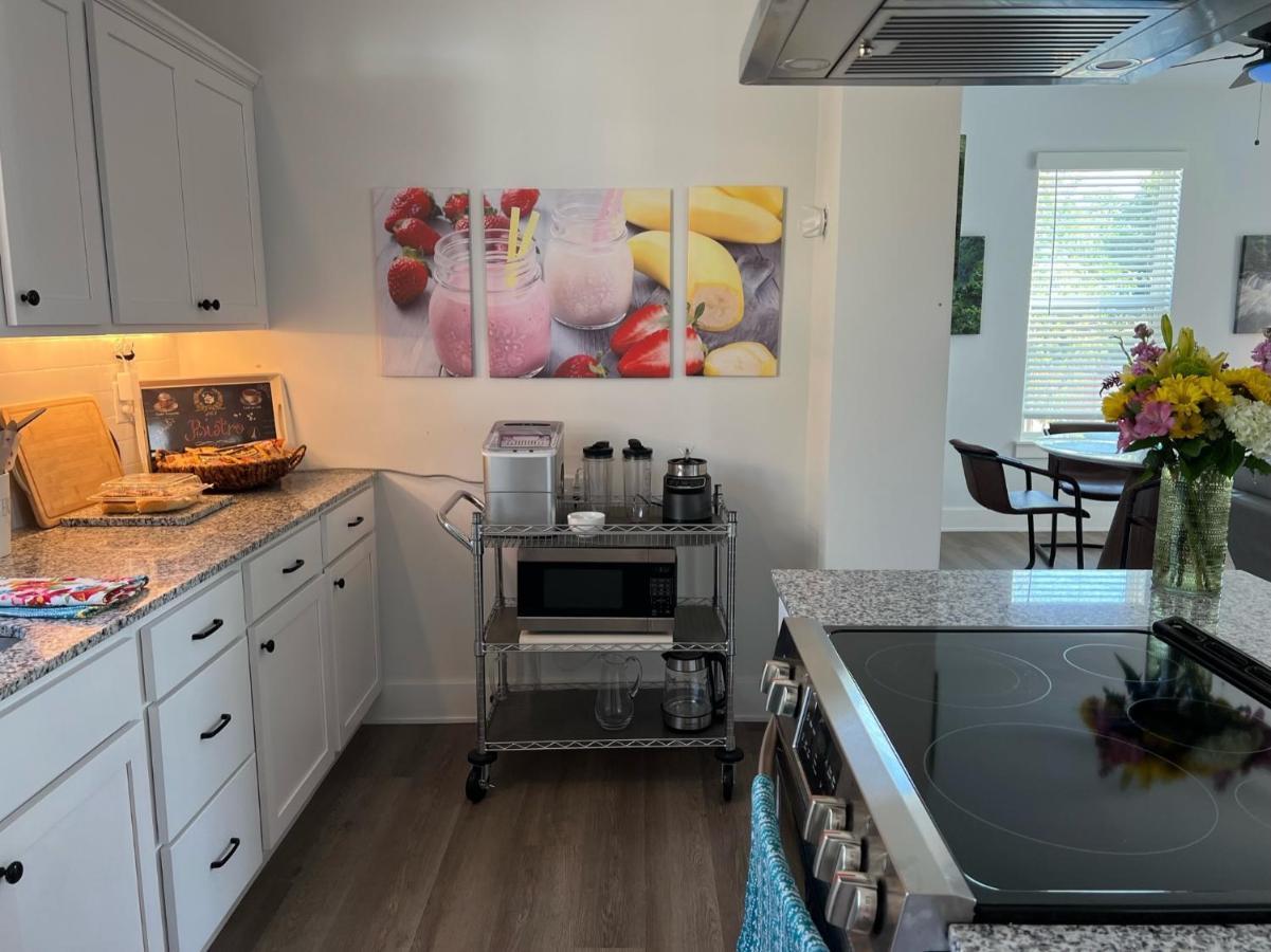 New Centennial Park Luxury Smart Home W Courtyard 费耶特维尔 外观 照片